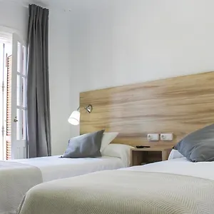 Hotel Vía Sevilla - Cádiz Alojamiento&restaurante, El Cuervo (Andalusia)